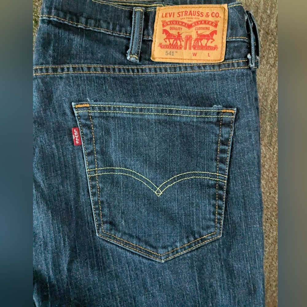 Mens Levi's 541